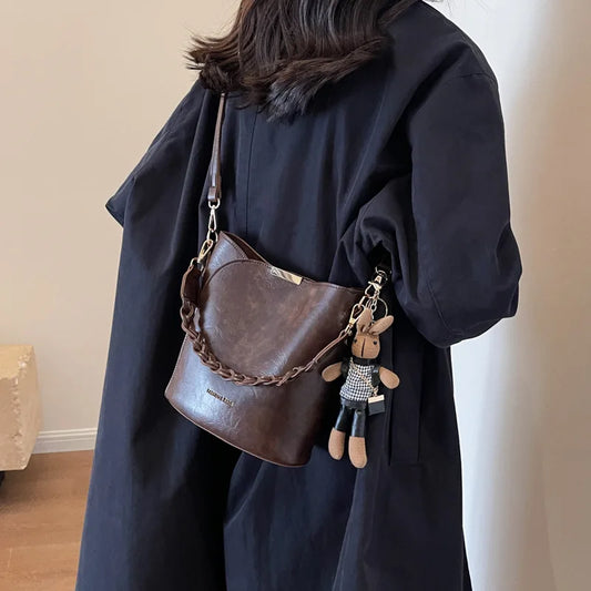 2025 Vintage Bucket Bag Women Retro Crossbody Tote Designer-Style Full Grain Leather Girls Shoulder Purse Must-Have Handbag